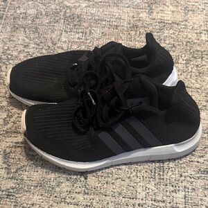 Adidas Men's Black and White Sneakers